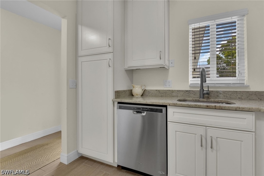 215 3rd Avenue S - Photo 9