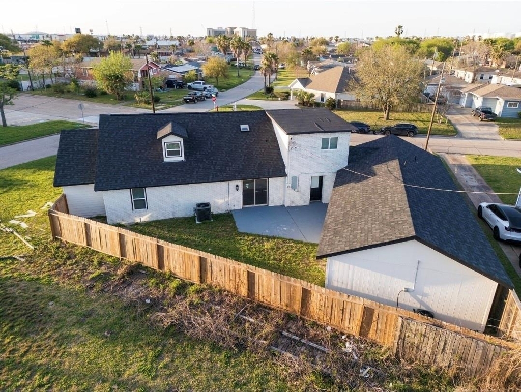 1402 Bayou Shore Drive - Photo 5