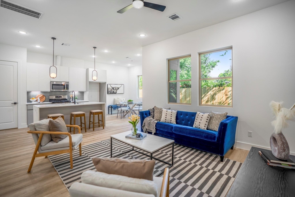 4201 Oats Street - Photo 3