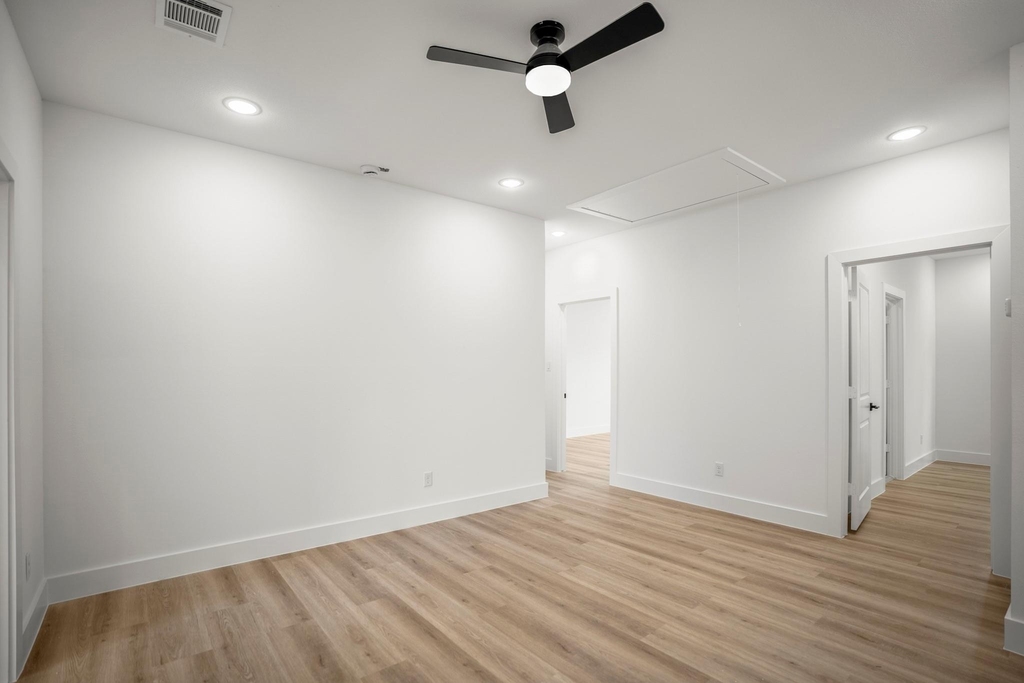 4201 Oats Street - Photo 21