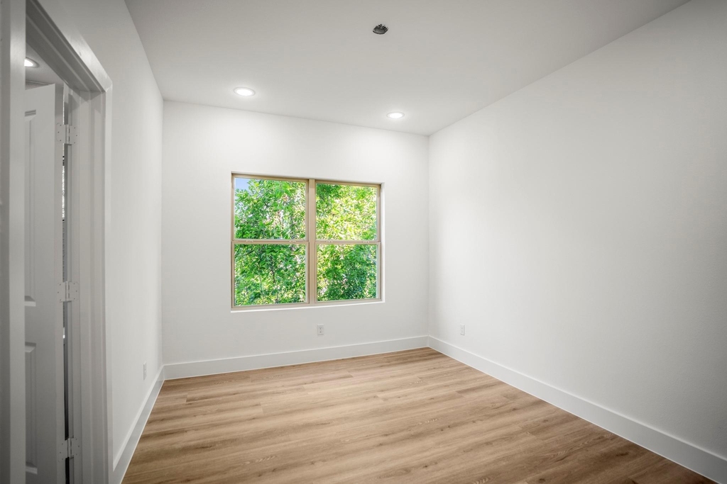 4201 Oats Street - Photo 31