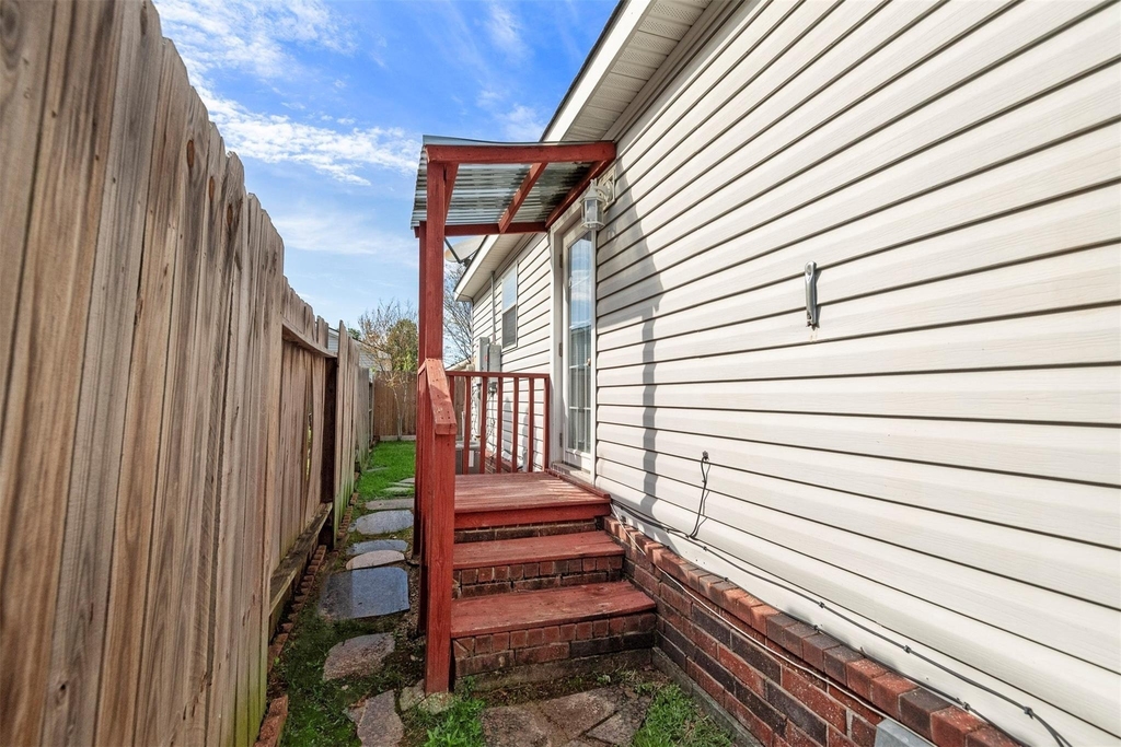 10214 Elderberry Park Lane - Photo 20