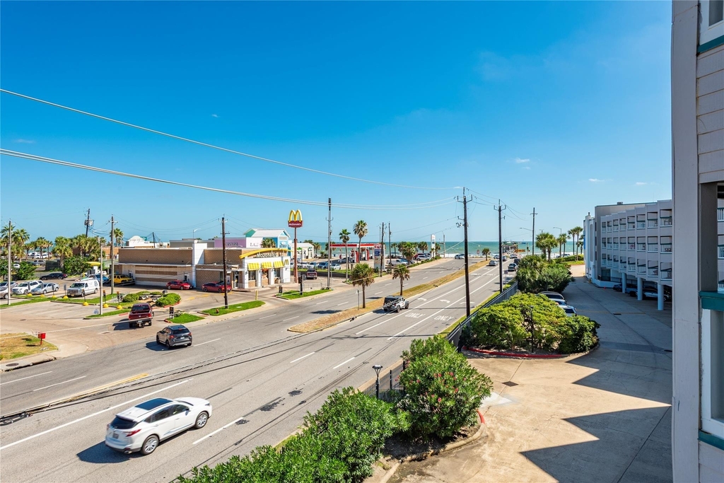 6102 Seawall Boulevard - Photo 22