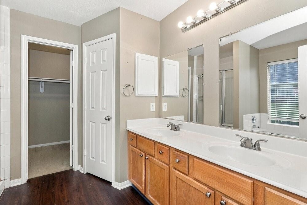 3122 Rainpark Lane - Photo 8