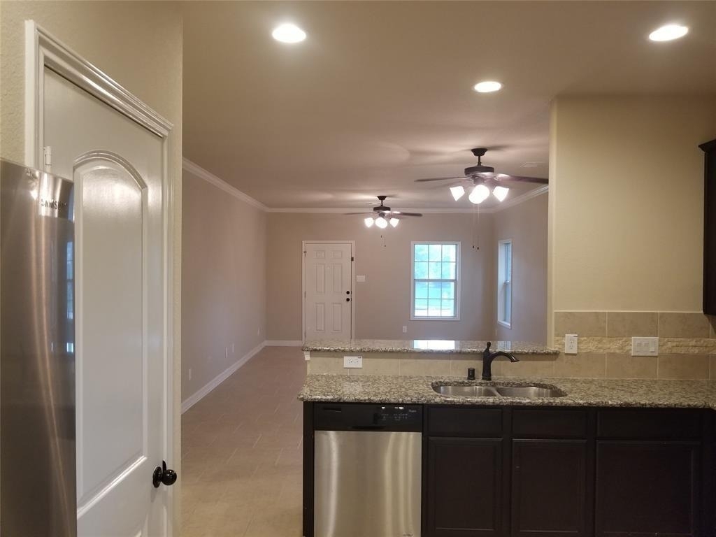 2039 Beacon Chase Ct - Photo 3