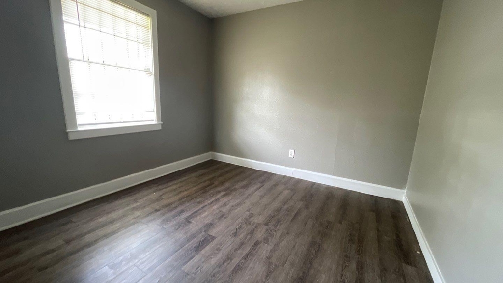 8303 Saint Lo Road - Photo 7