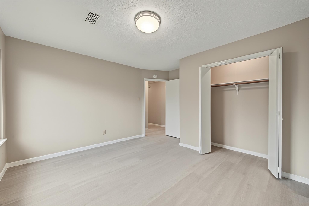 9606 Sandstone Street - Photo 29