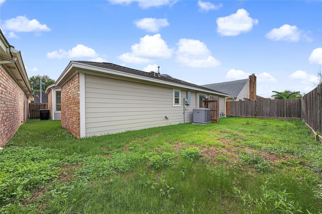 9606 Sandstone Street - Photo 40
