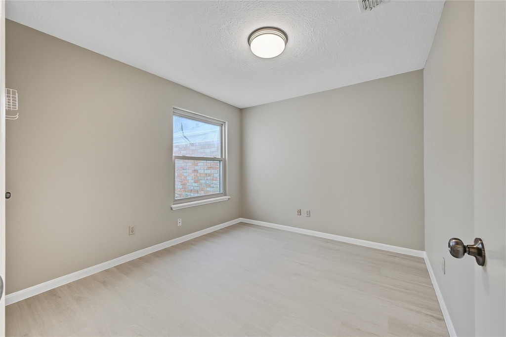 9606 Sandstone Street - Photo 25