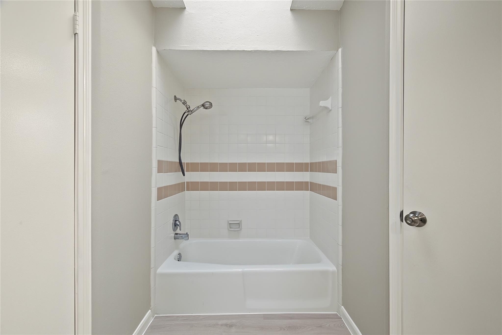 9606 Sandstone Street - Photo 30