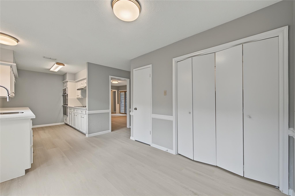 9606 Sandstone Street - Photo 9