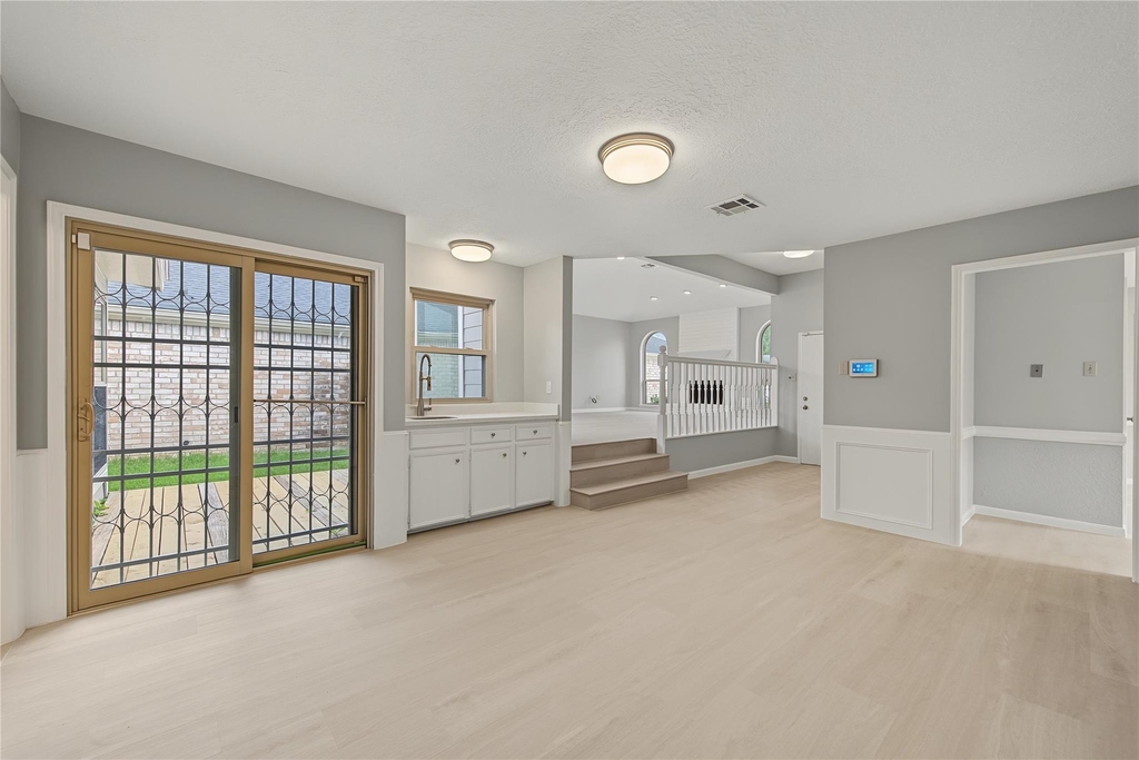 9606 Sandstone Street - Photo 5