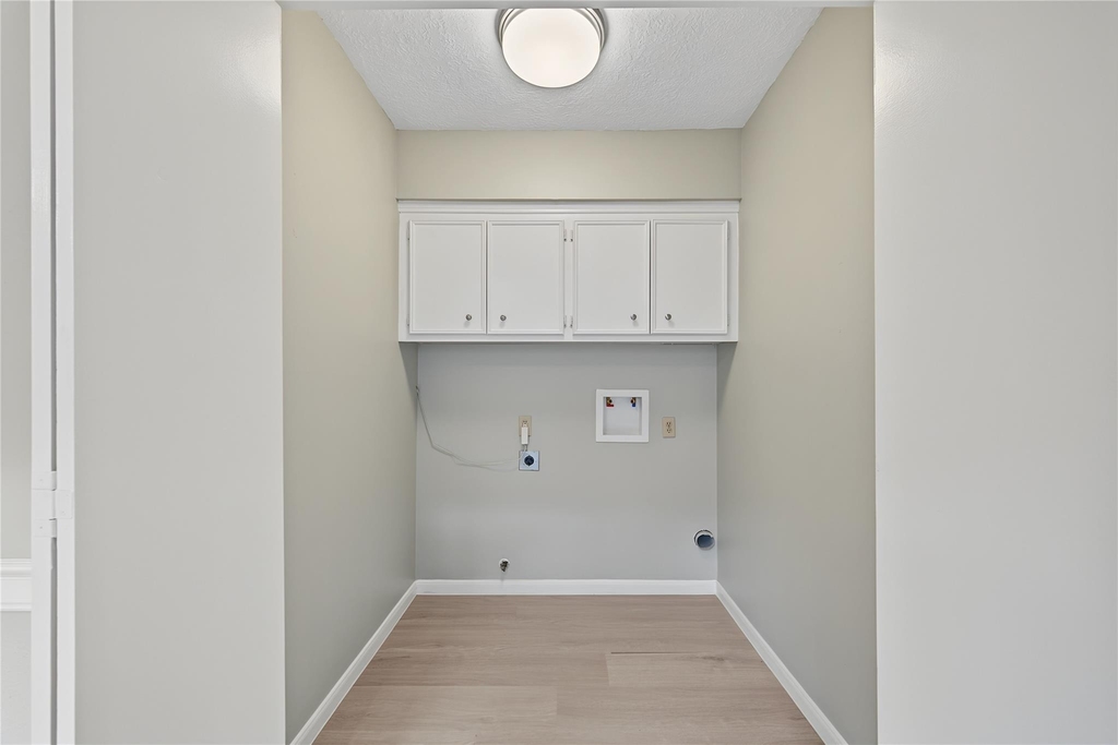 9606 Sandstone Street - Photo 35