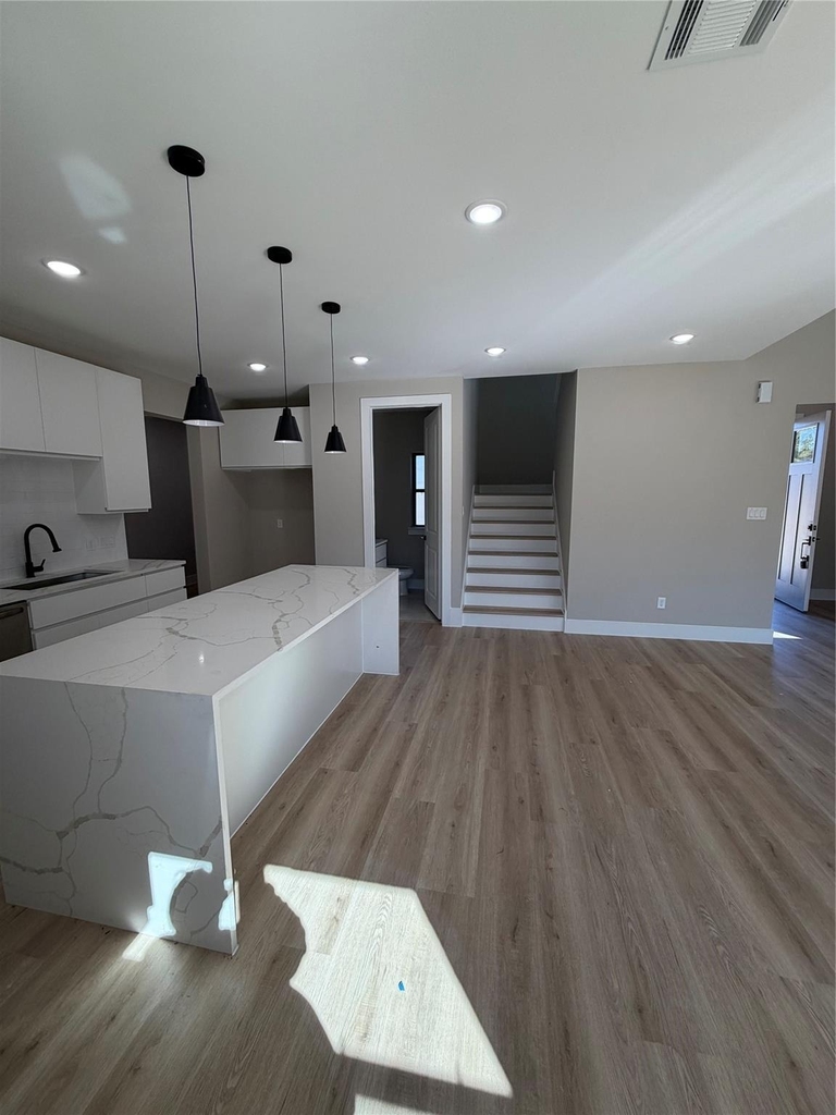 2507 Martinas Ct - Photo 6