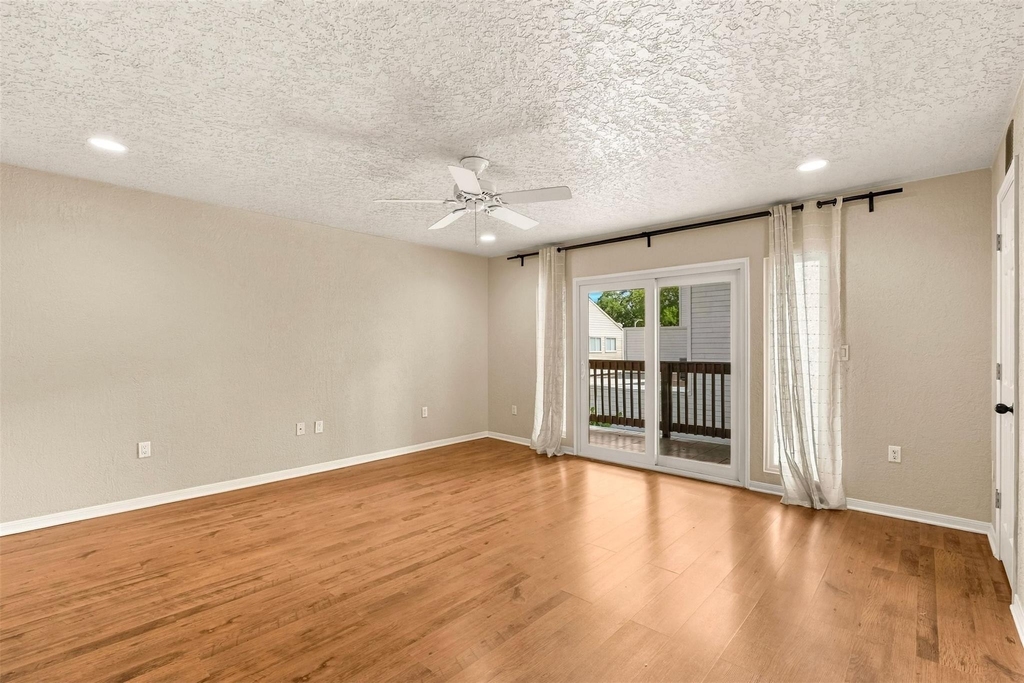 1646 Prairie Mark Lane - Photo 12