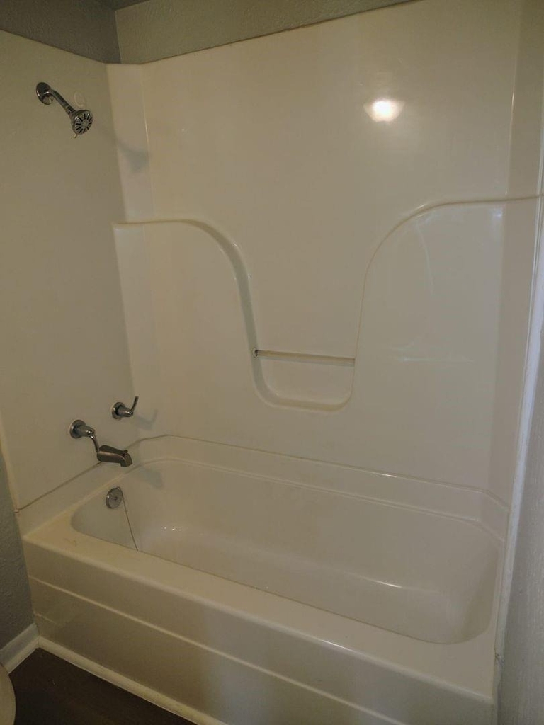 1525 Amelia Street - Photo 6
