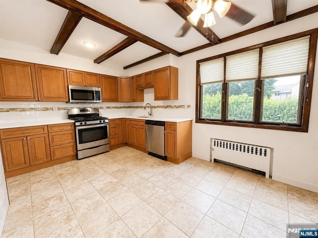622 Hackensack - Photo 4