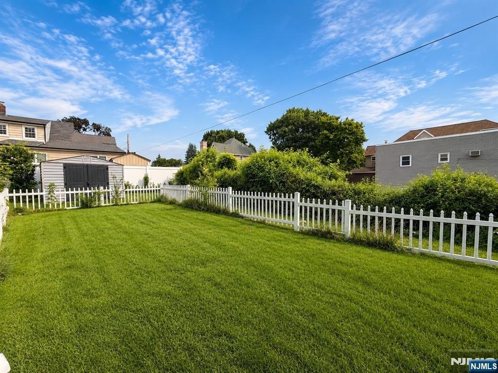 622 Hackensack - Photo 8