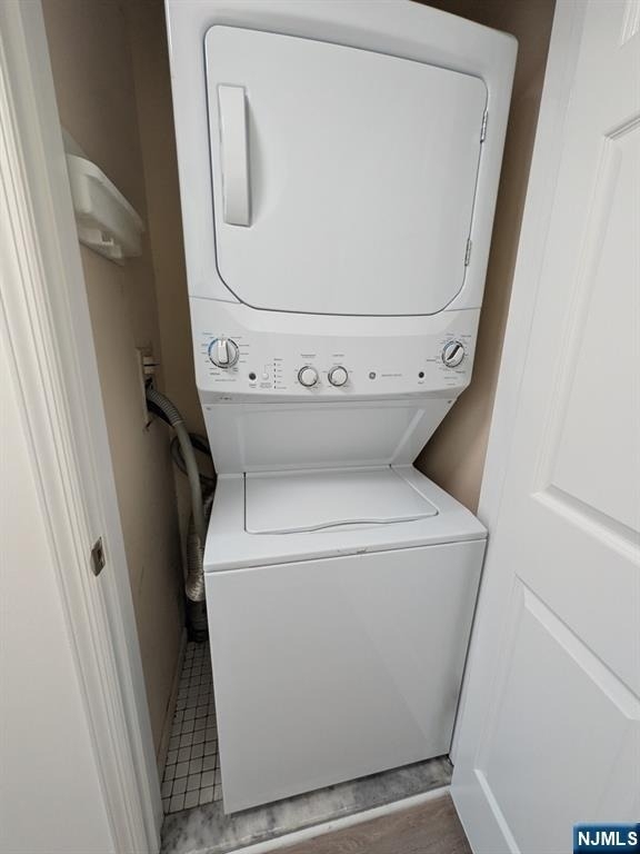 556 Windsor - Photo 14