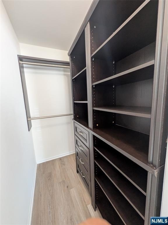 556 Windsor - Photo 18