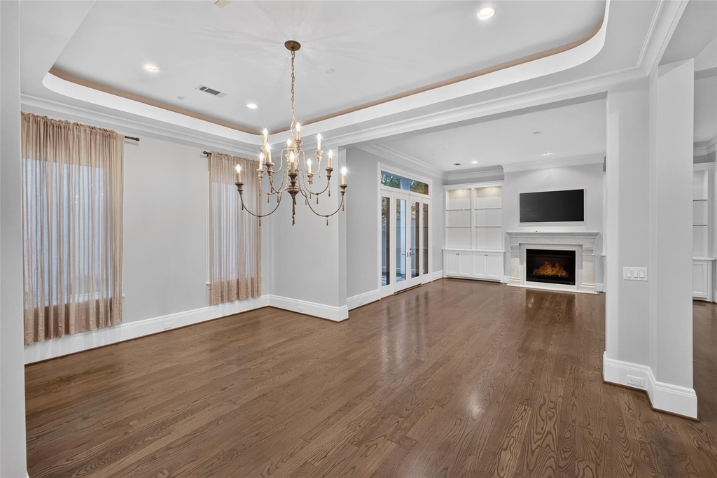 2312 Potomac Drive - Photo 2