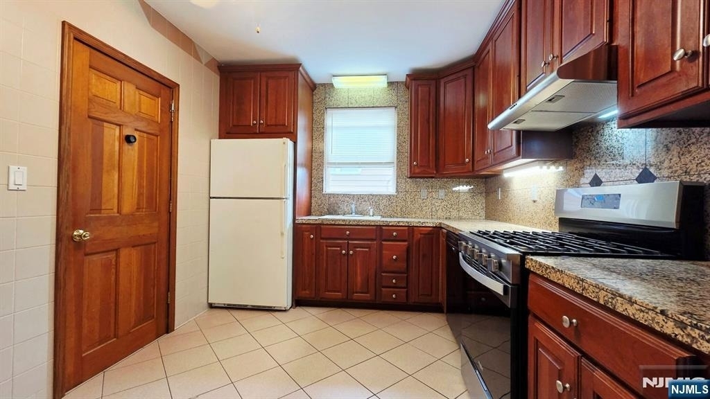 181 Grand - Photo 4