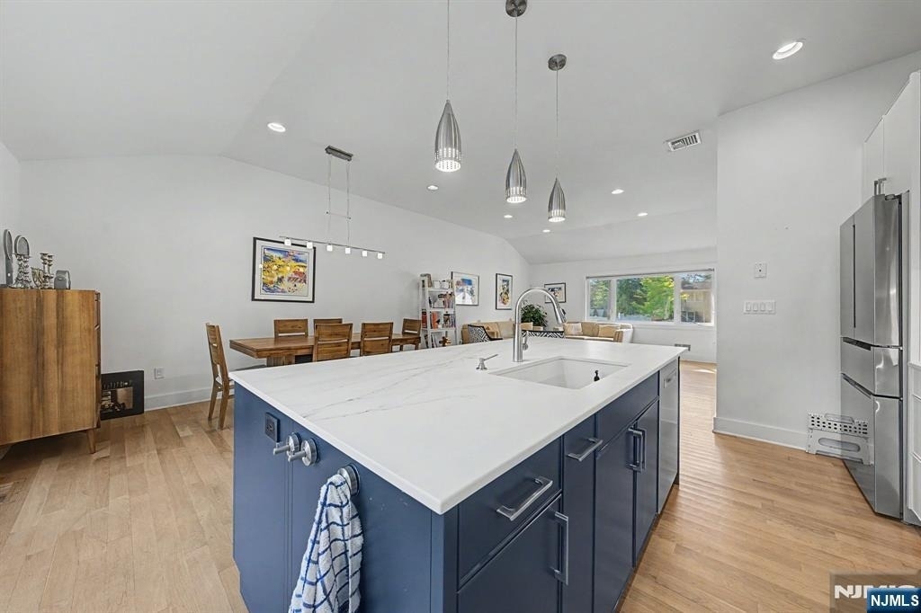 61 Center - Photo 18