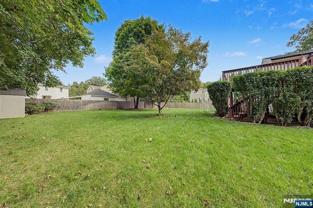 61 Center - Photo 43