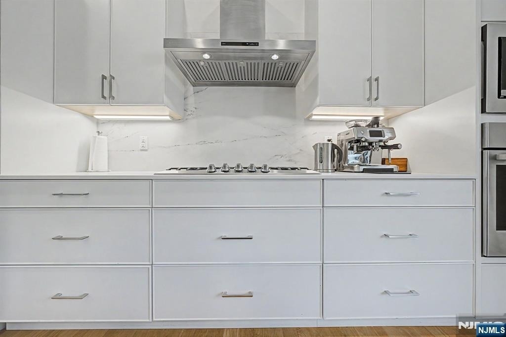 61 Center - Photo 19