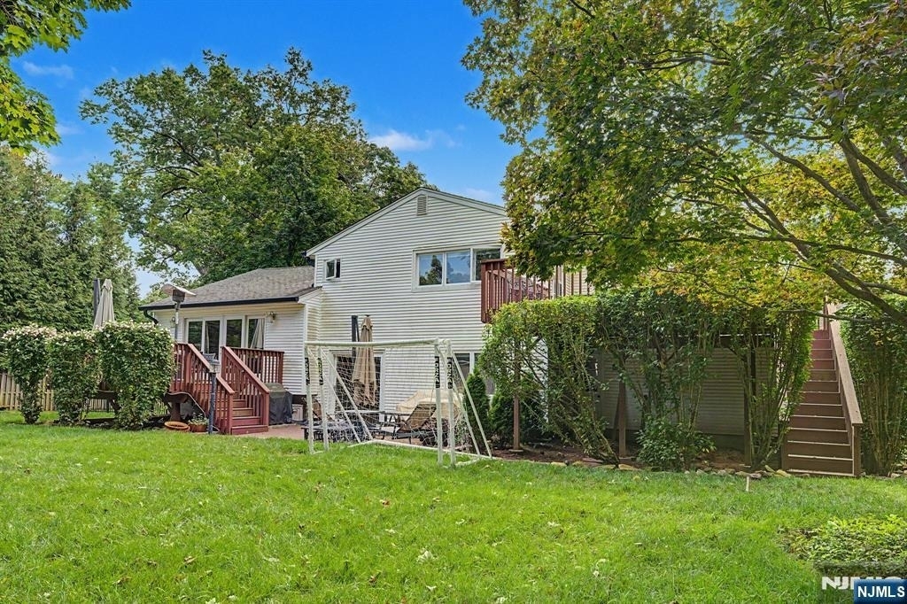 61 Center - Photo 40