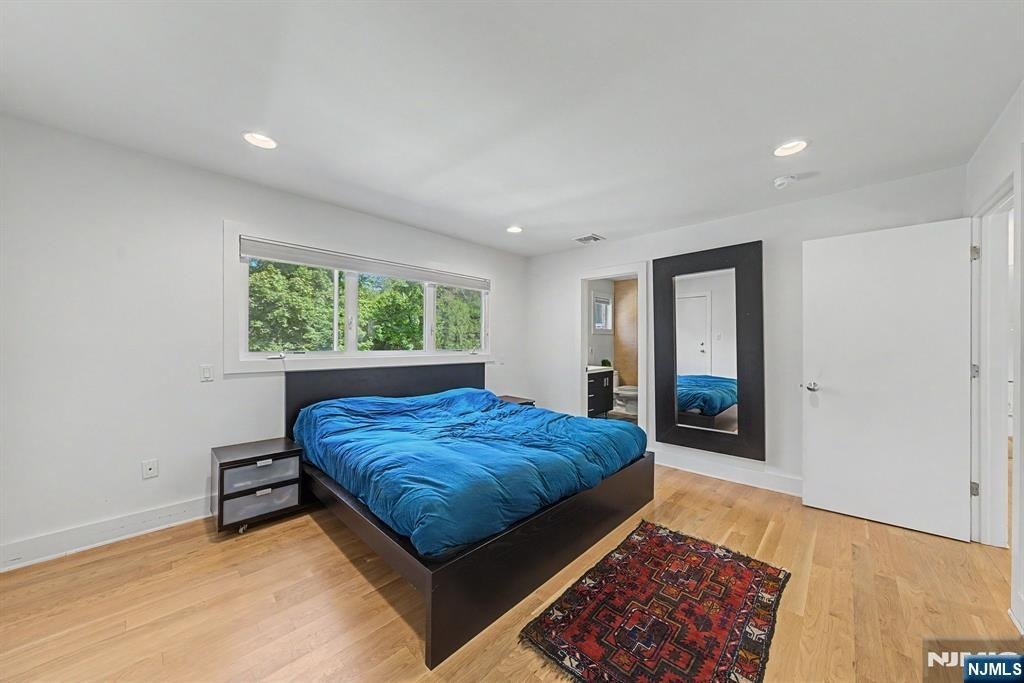 61 Center - Photo 24