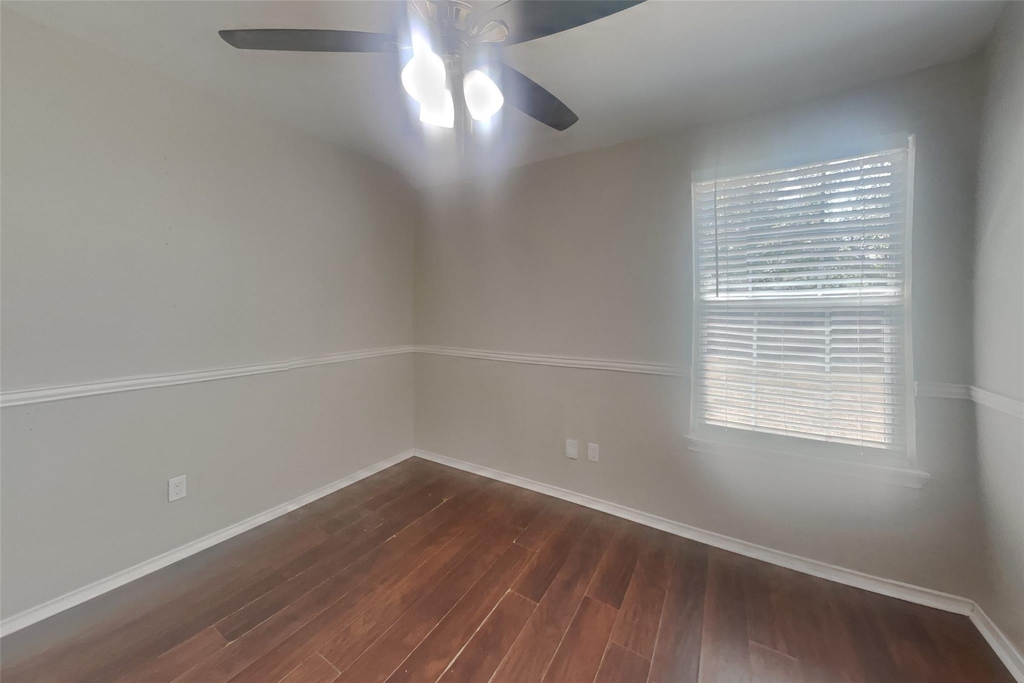 10115 Prospect Hill Drive - Photo 13