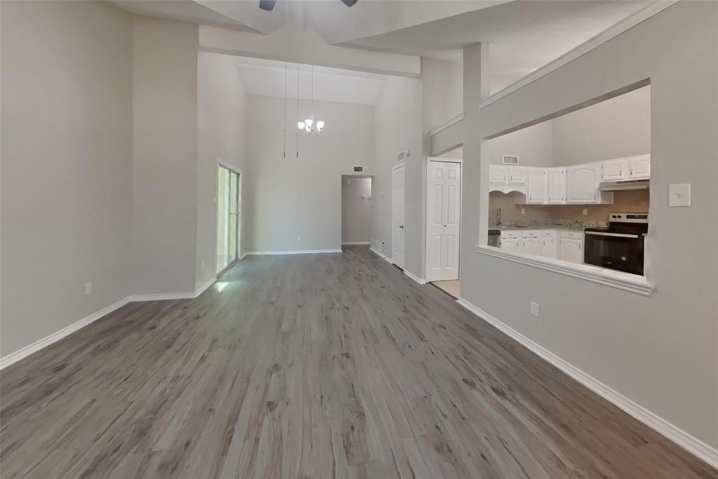 10115 Prospect Hill Drive - Photo 2
