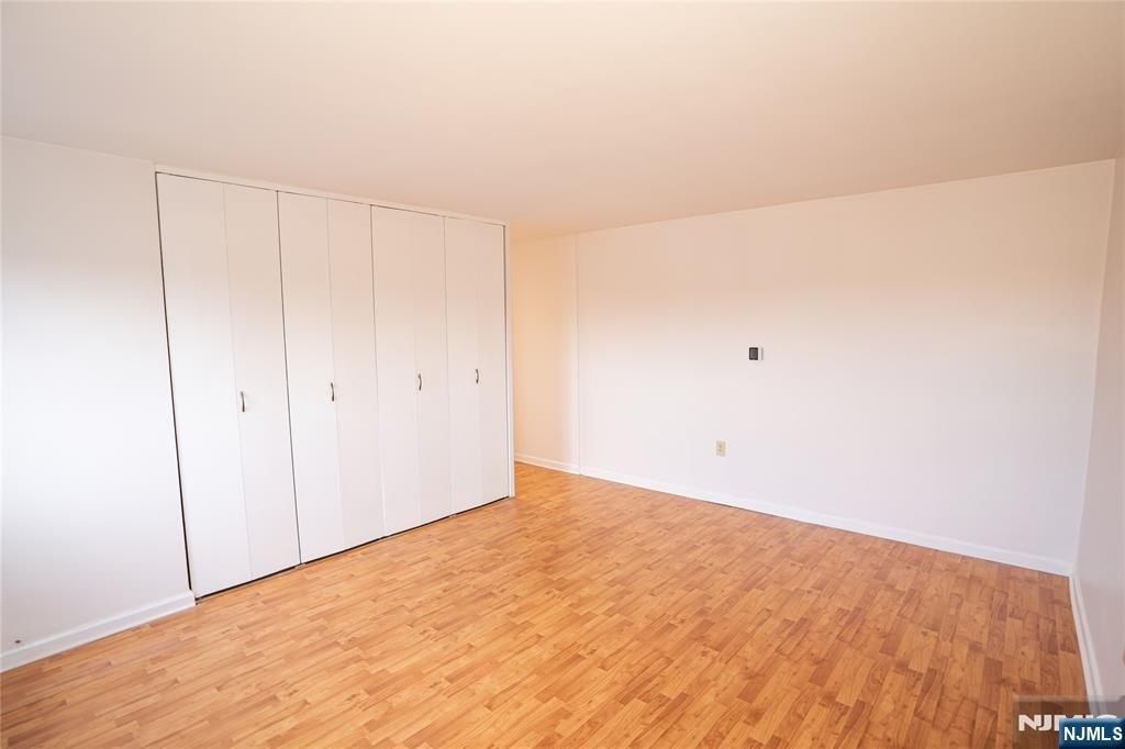 2180 Center - Photo 16