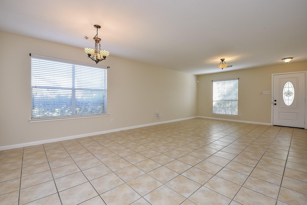23527 Maple View Drive - Photo 3