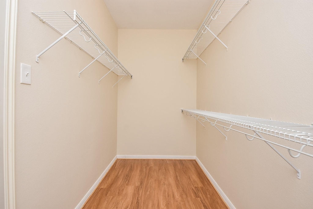 23527 Maple View Drive - Photo 20