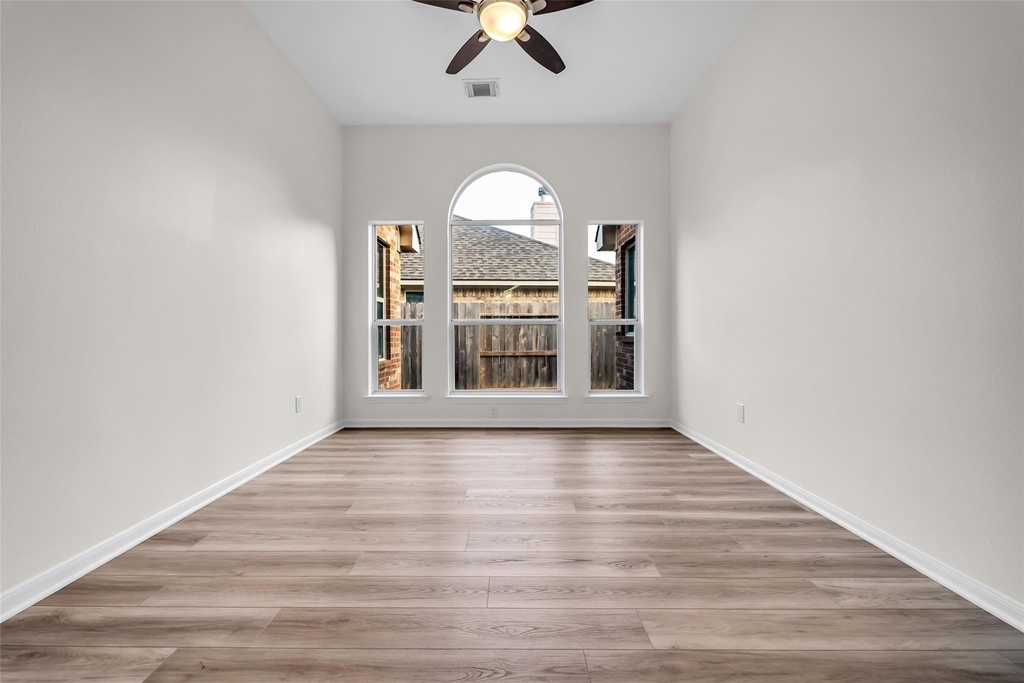 3906 Inglewood Circle - Photo 17