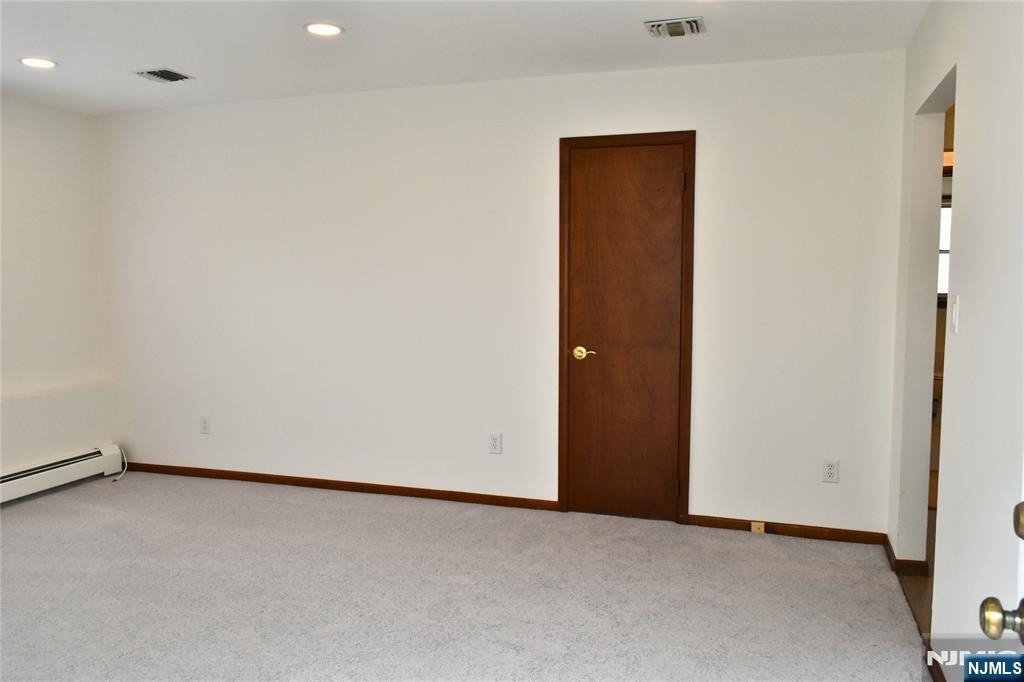 28 Elmhurst - Photo 3