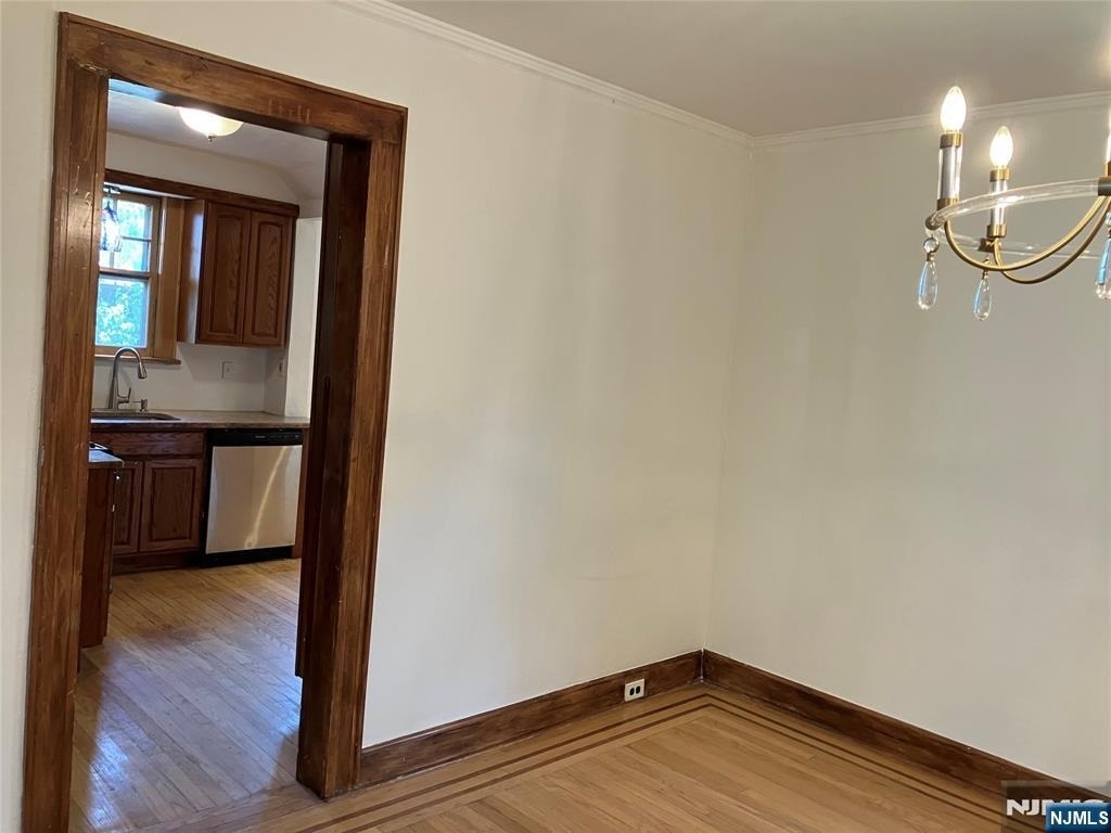 325 Bogert - Photo 5