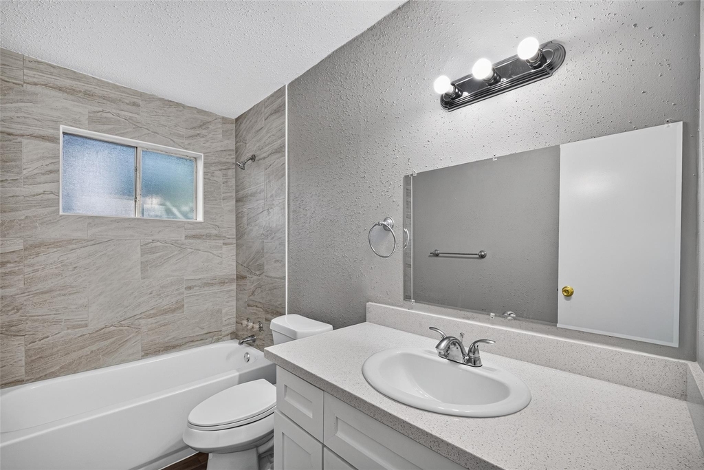 15911 Dunman Lane - Photo 19