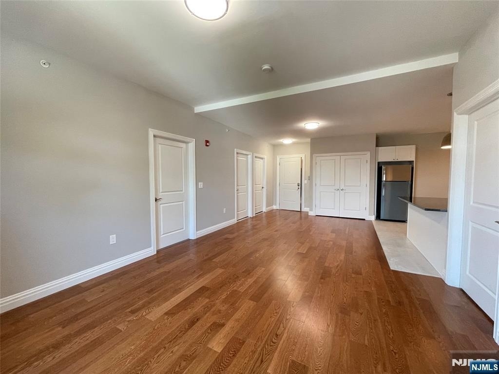 116 Essex - Photo 7