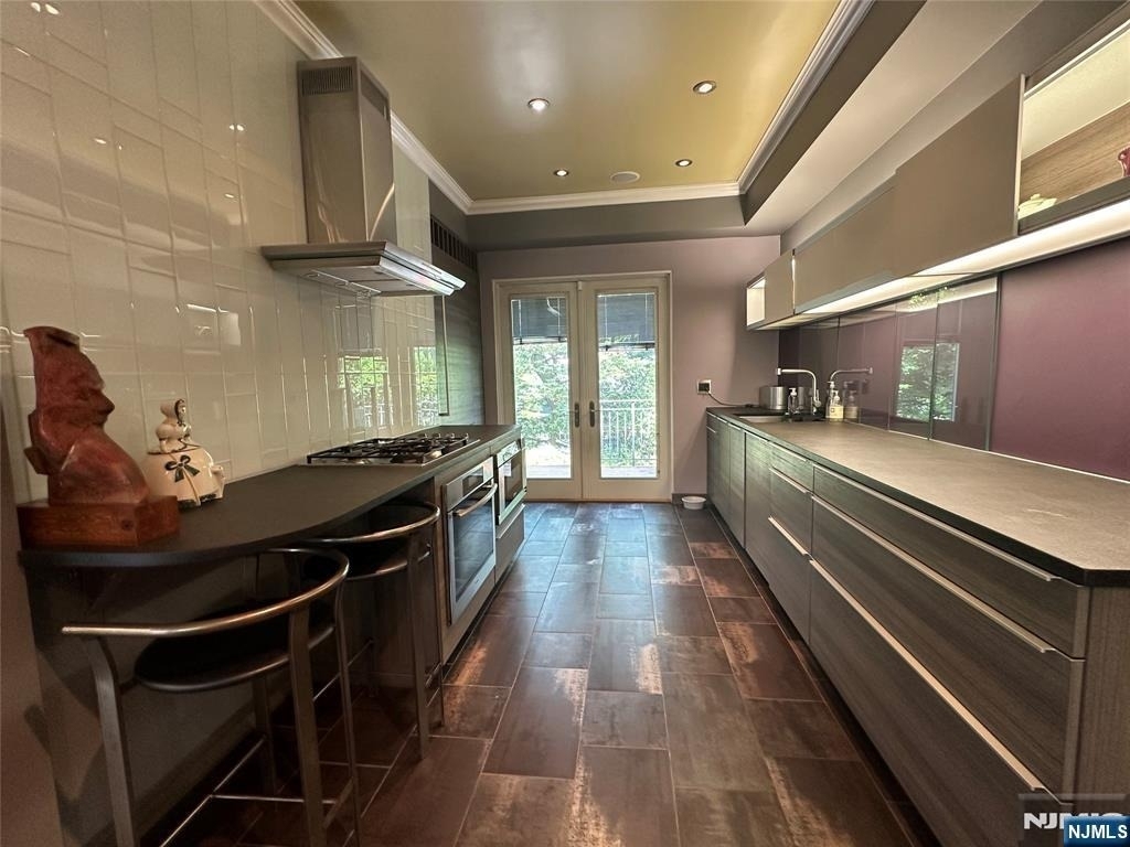 127 Howard - Photo 11