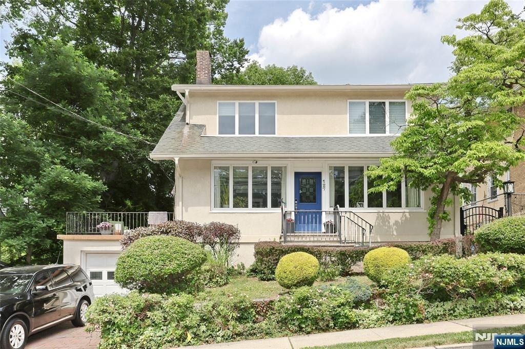 127 Howard - Photo 0