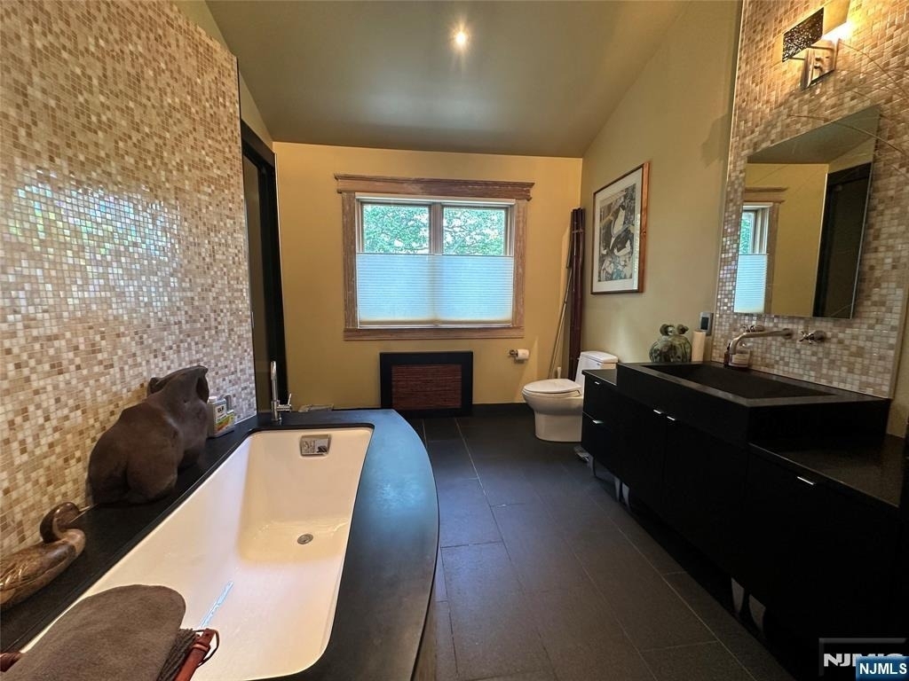127 Howard - Photo 25