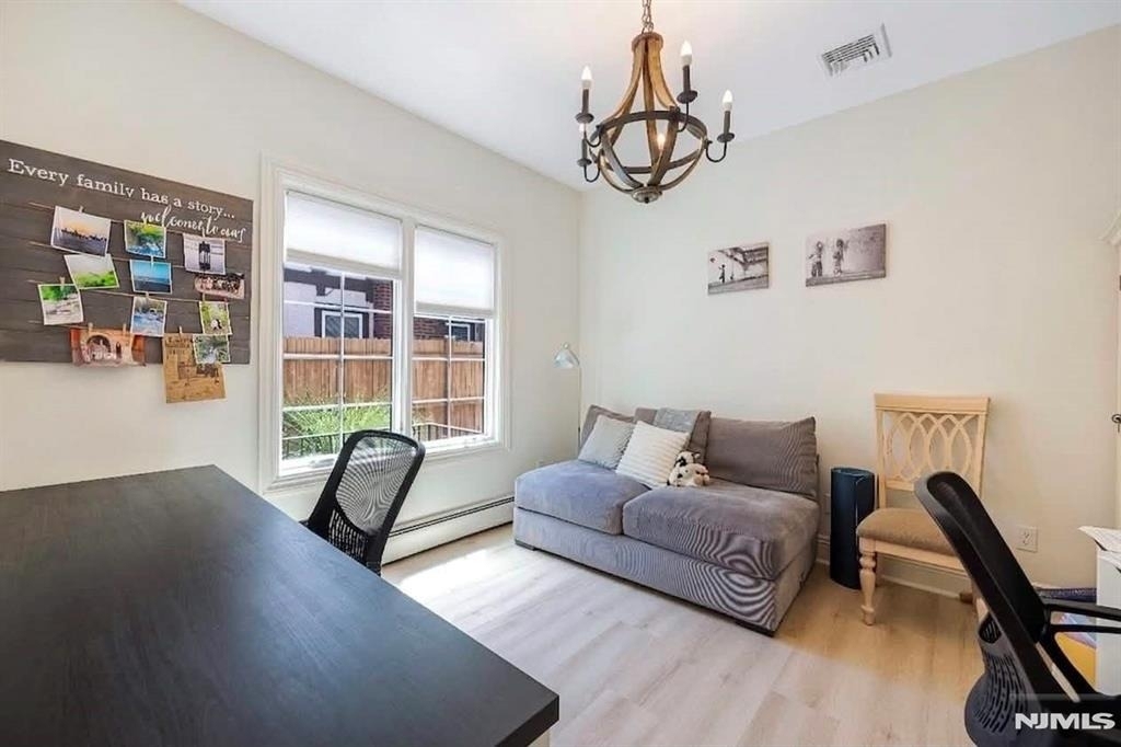 86 George - Photo 16