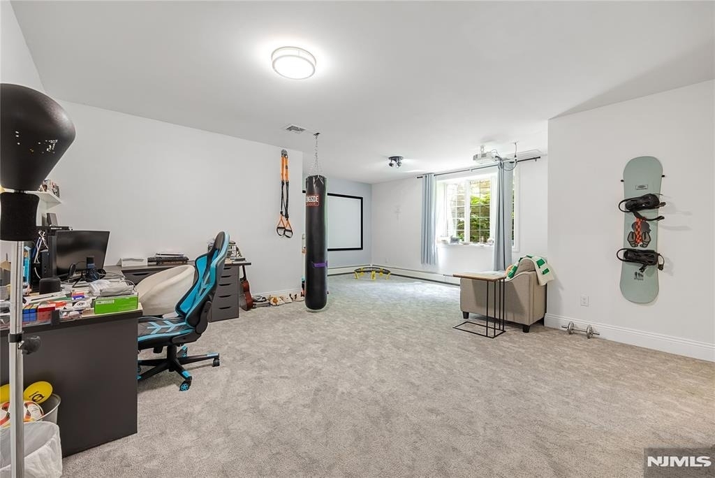 86 George - Photo 27