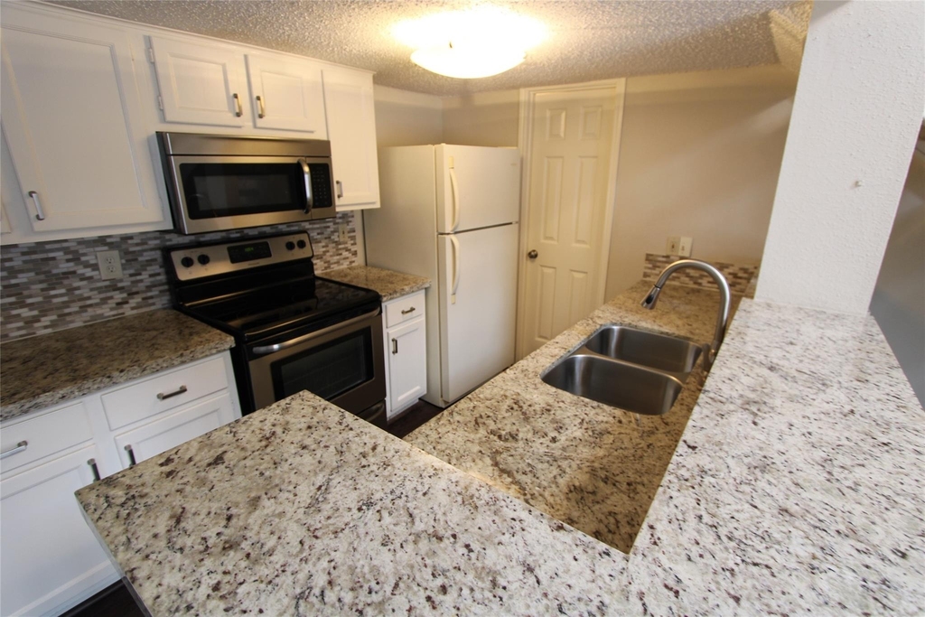 2300 Old Spanish Trail - Photo 9