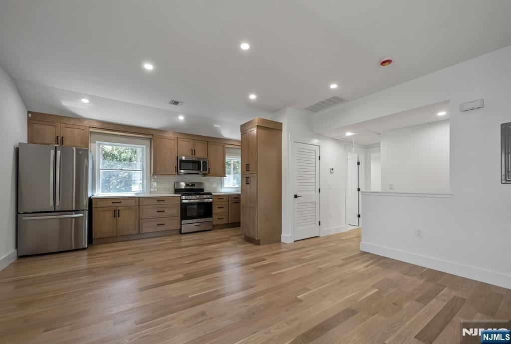 399 Gilbert - Photo 4