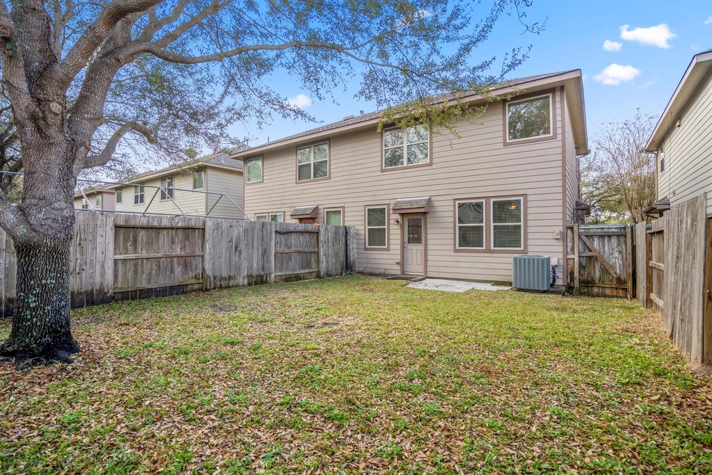 6419 Calgary Woods Lane - Photo 42