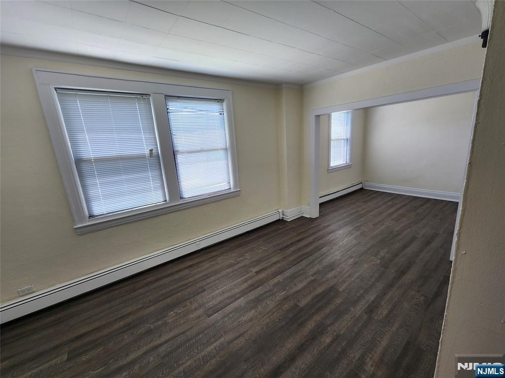 432 Broad - Photo 2